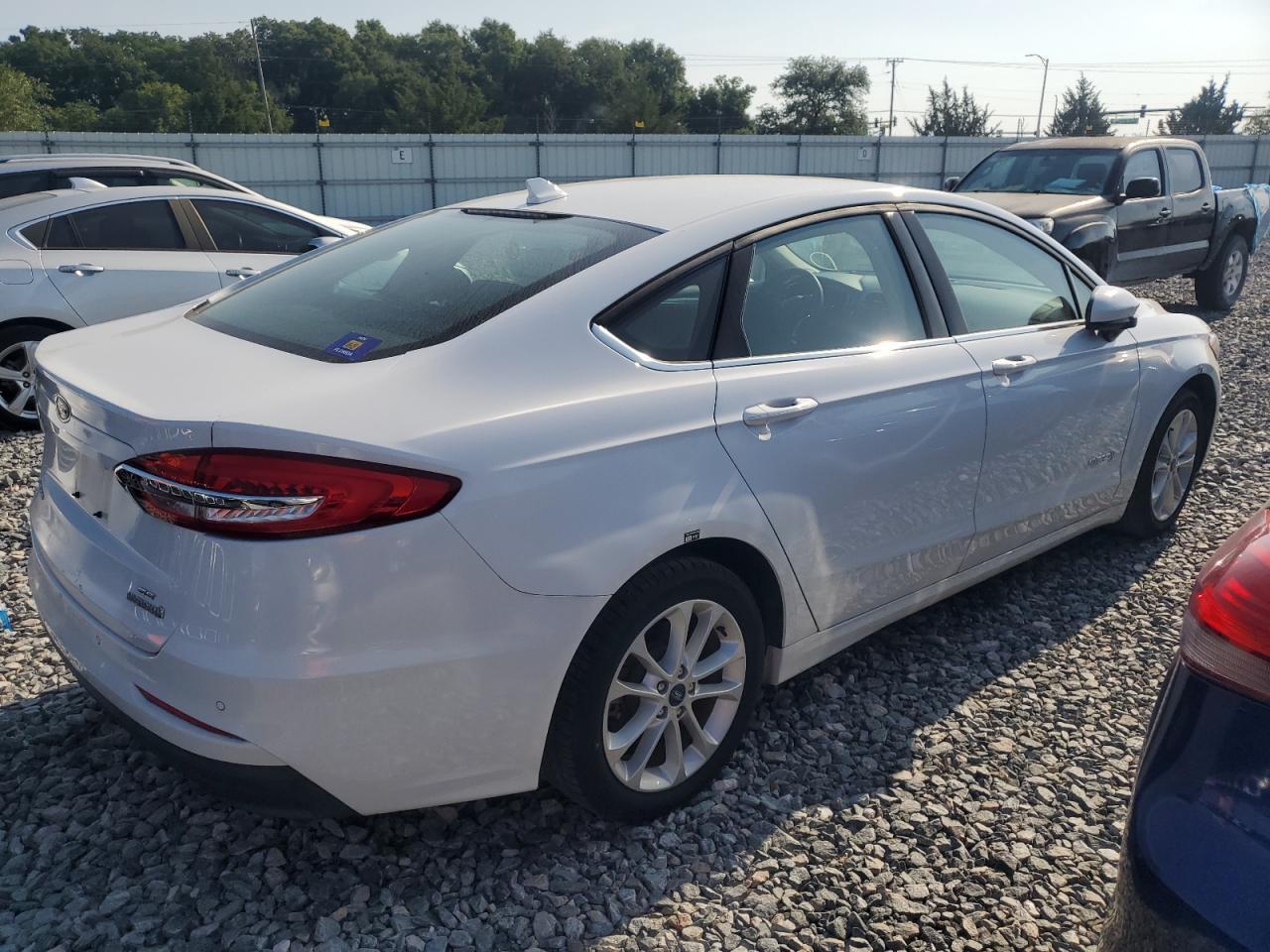 2019 Ford Fusion Se - Фото 3