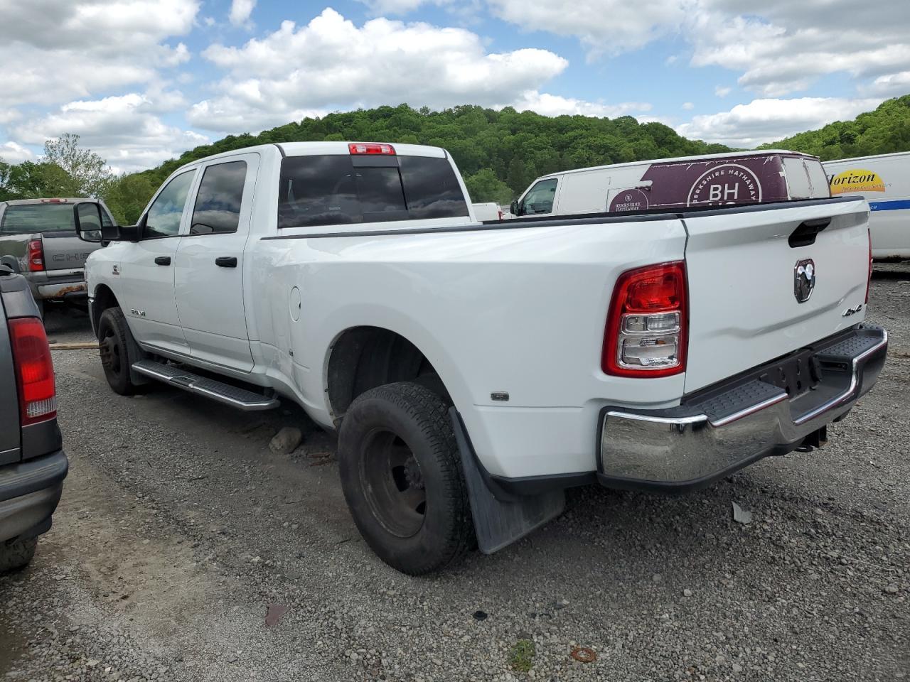 2022 Ram 3500 Tradesman - Image 2