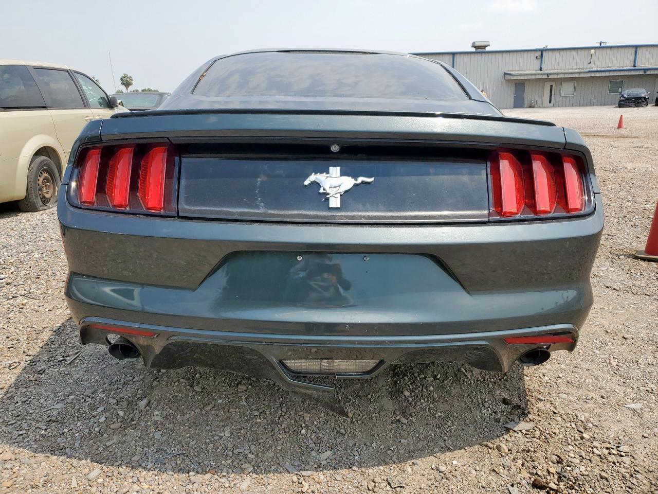 2015 Ford Mustang - Фото 6
