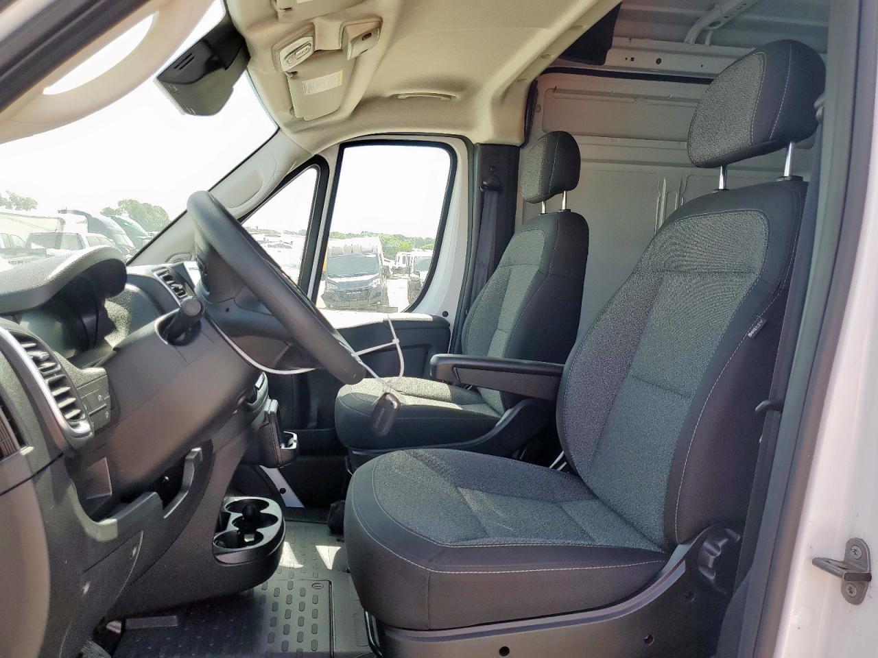 2024 Ram Promaster 2500 2500 High - Фото 7