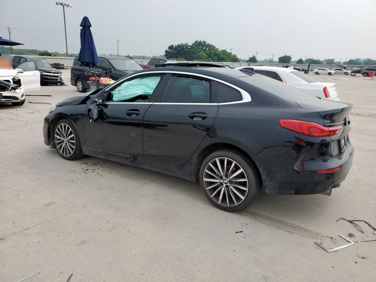 2021 BMW 228Xi - Фото 2