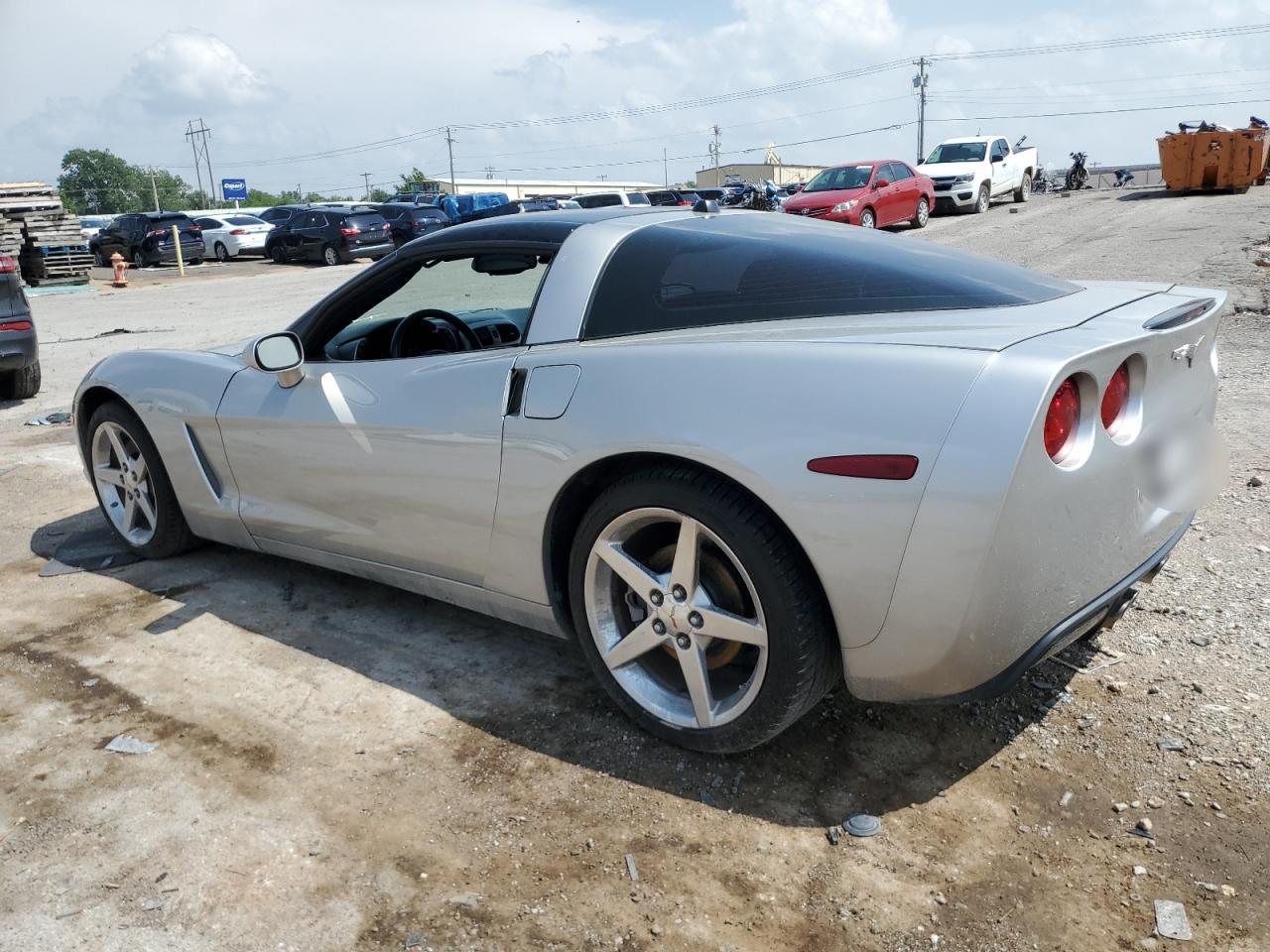 2005 Chevrolet Corvette - Фото 2