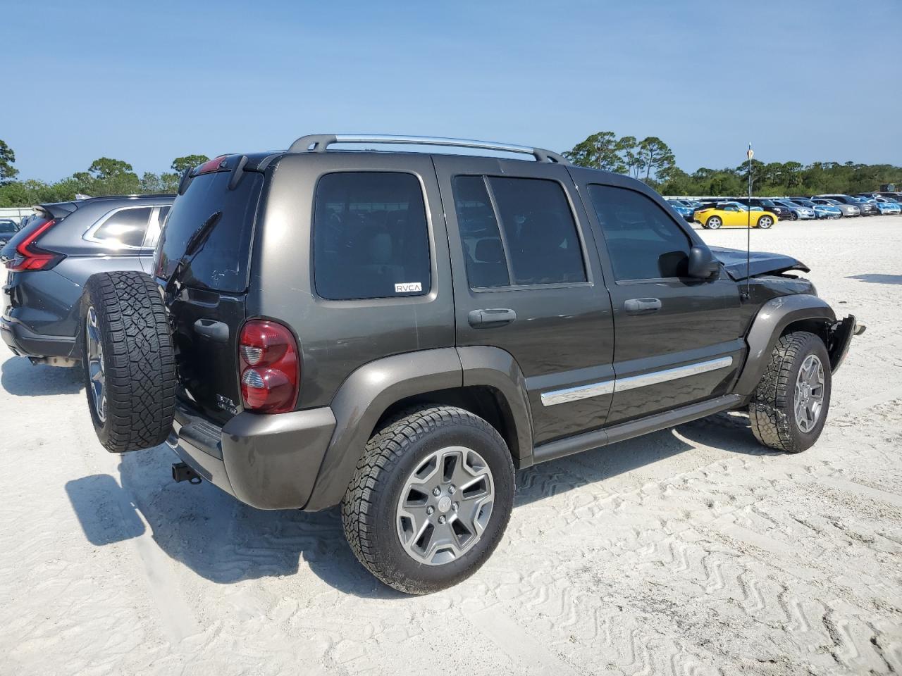 2005 Jeep Liberty Limited - Image 3
