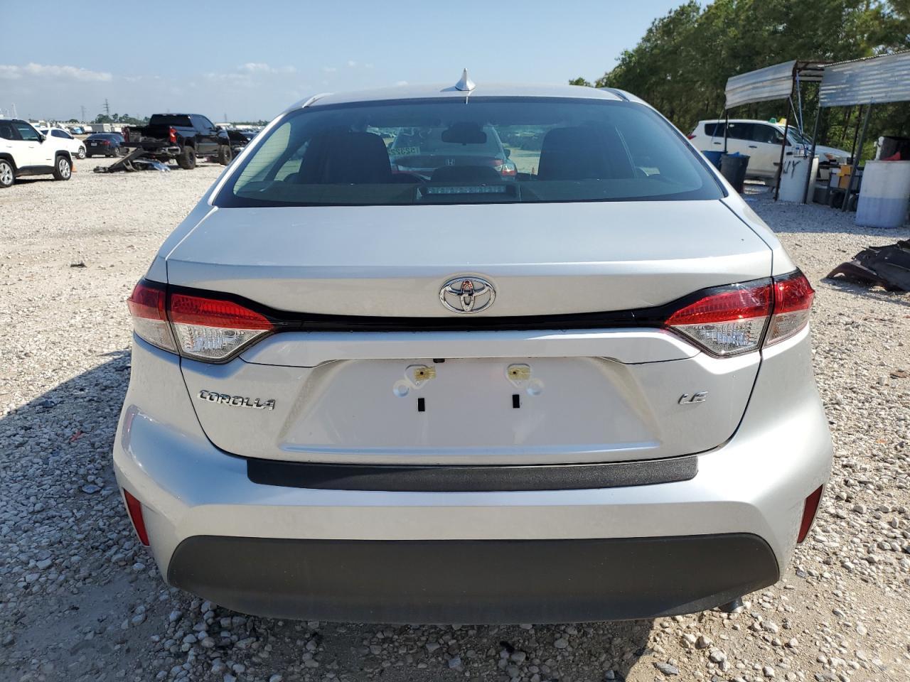 2025 Toyota Corolla Le - Image 6