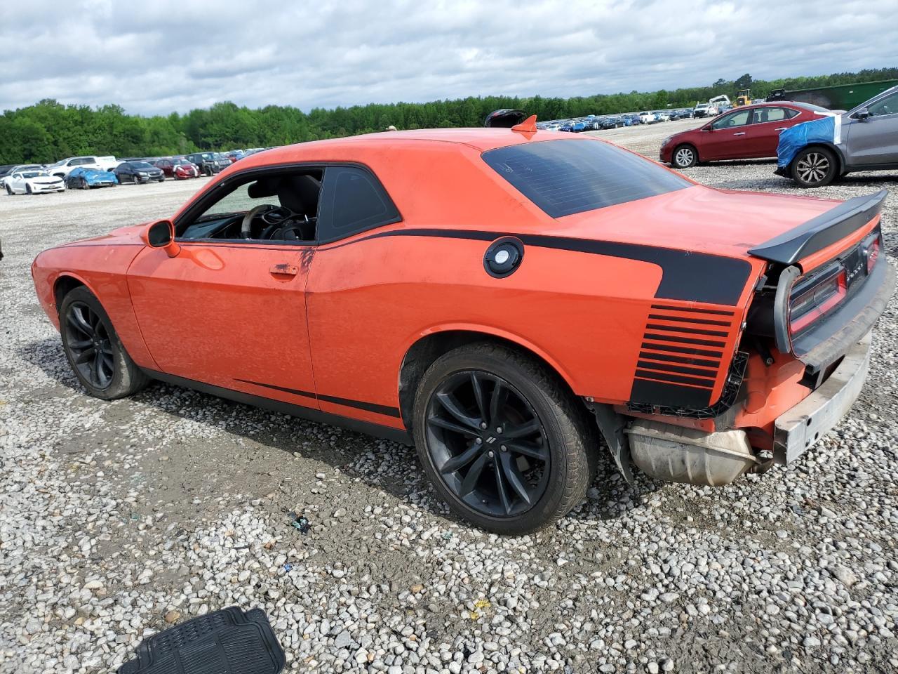 2017 Dodge Challenger Sxt - Фото 2