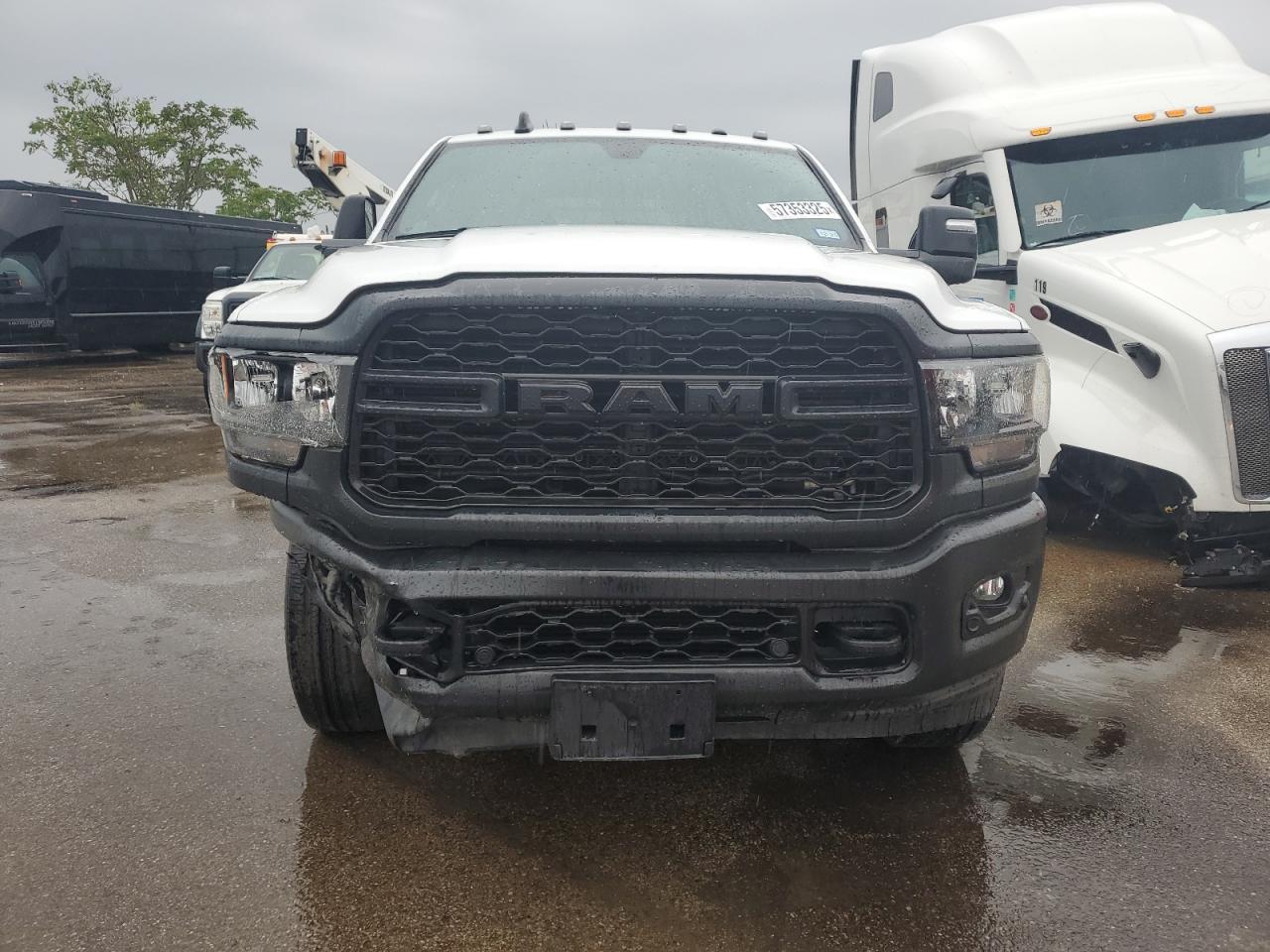 2023 Ram 3500 Tradesman - Фото 5