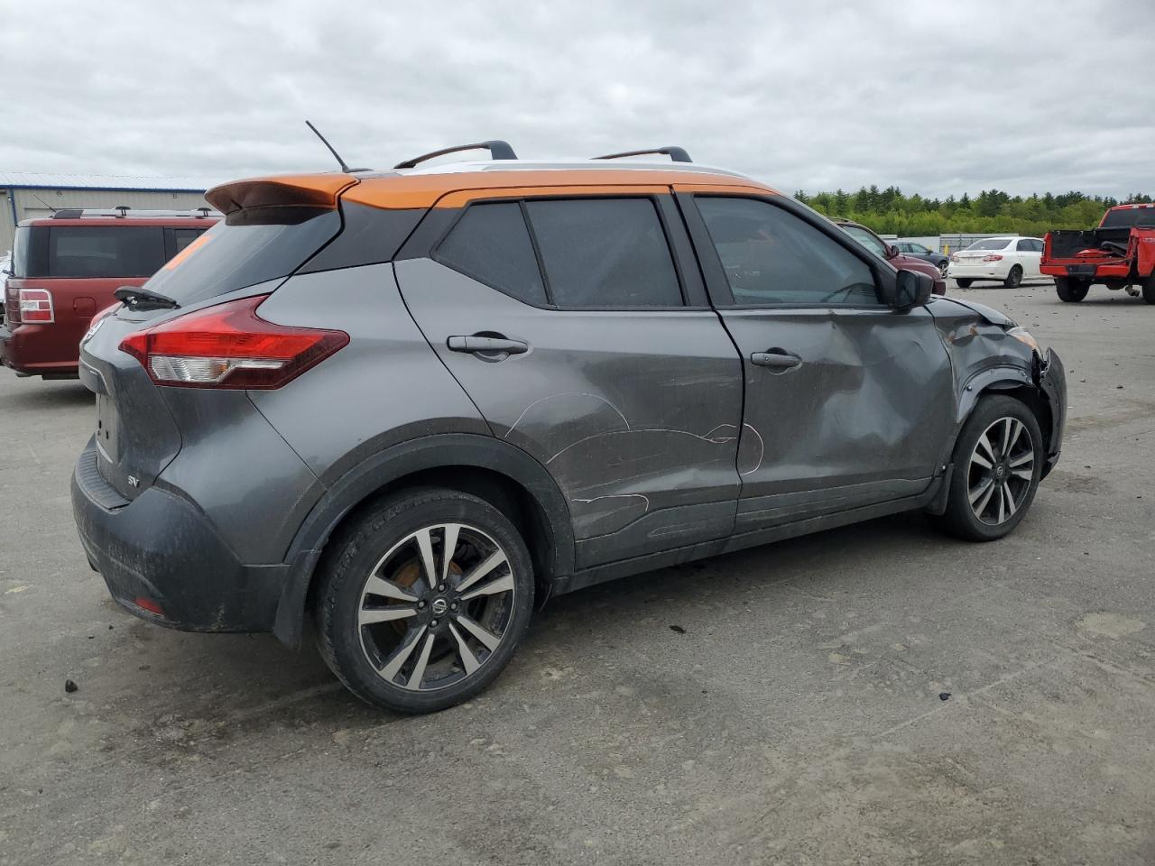 2019 Nissan Kicks S - Image 3