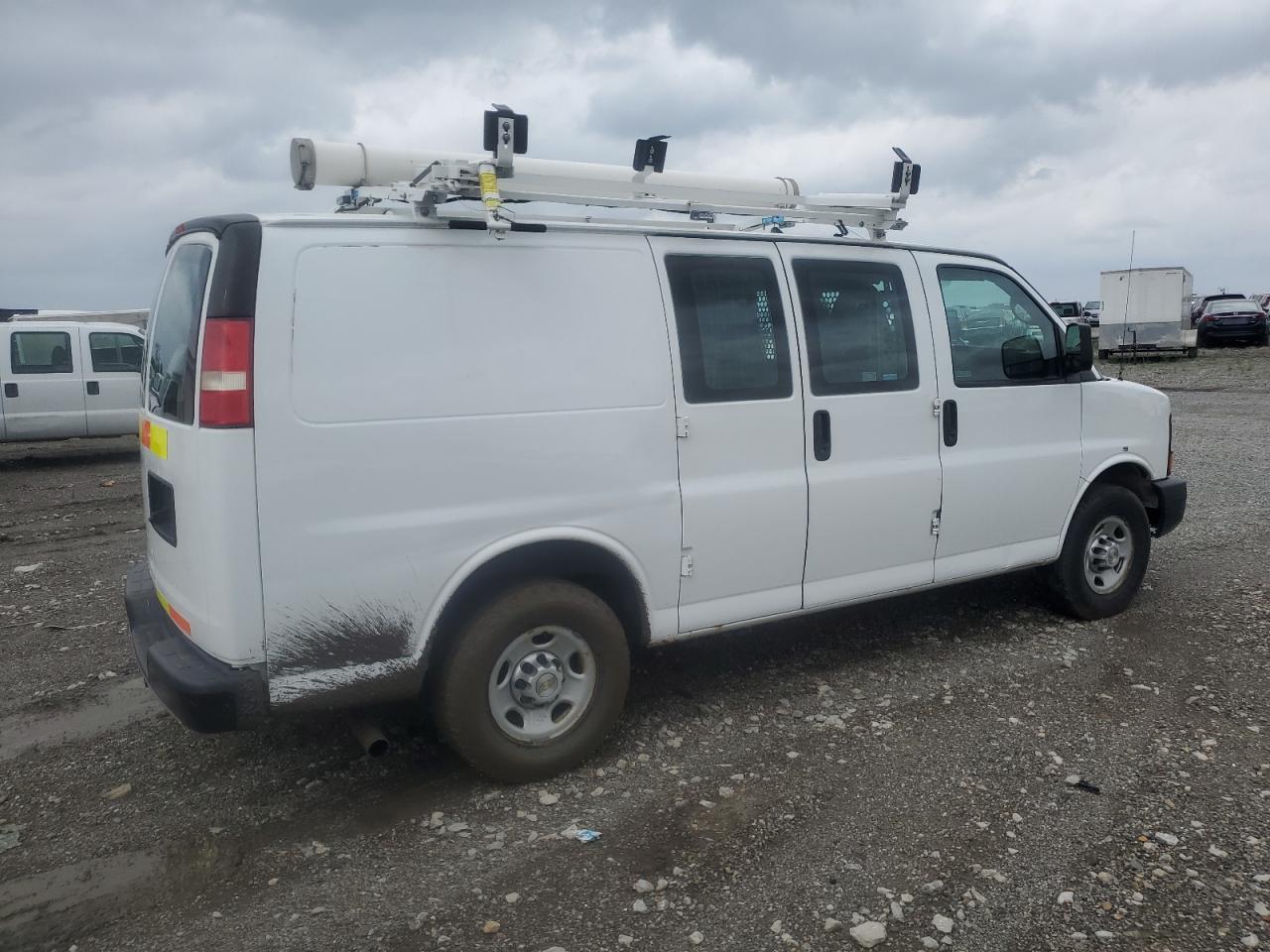 2013 Chevrolet Express G2500 - Фото 3