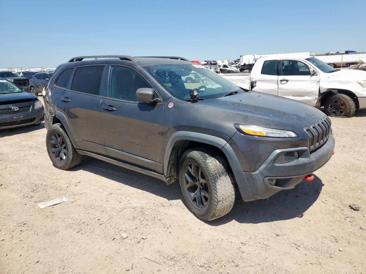 2015 Jeep Cherokee Trailhawk - Image 4