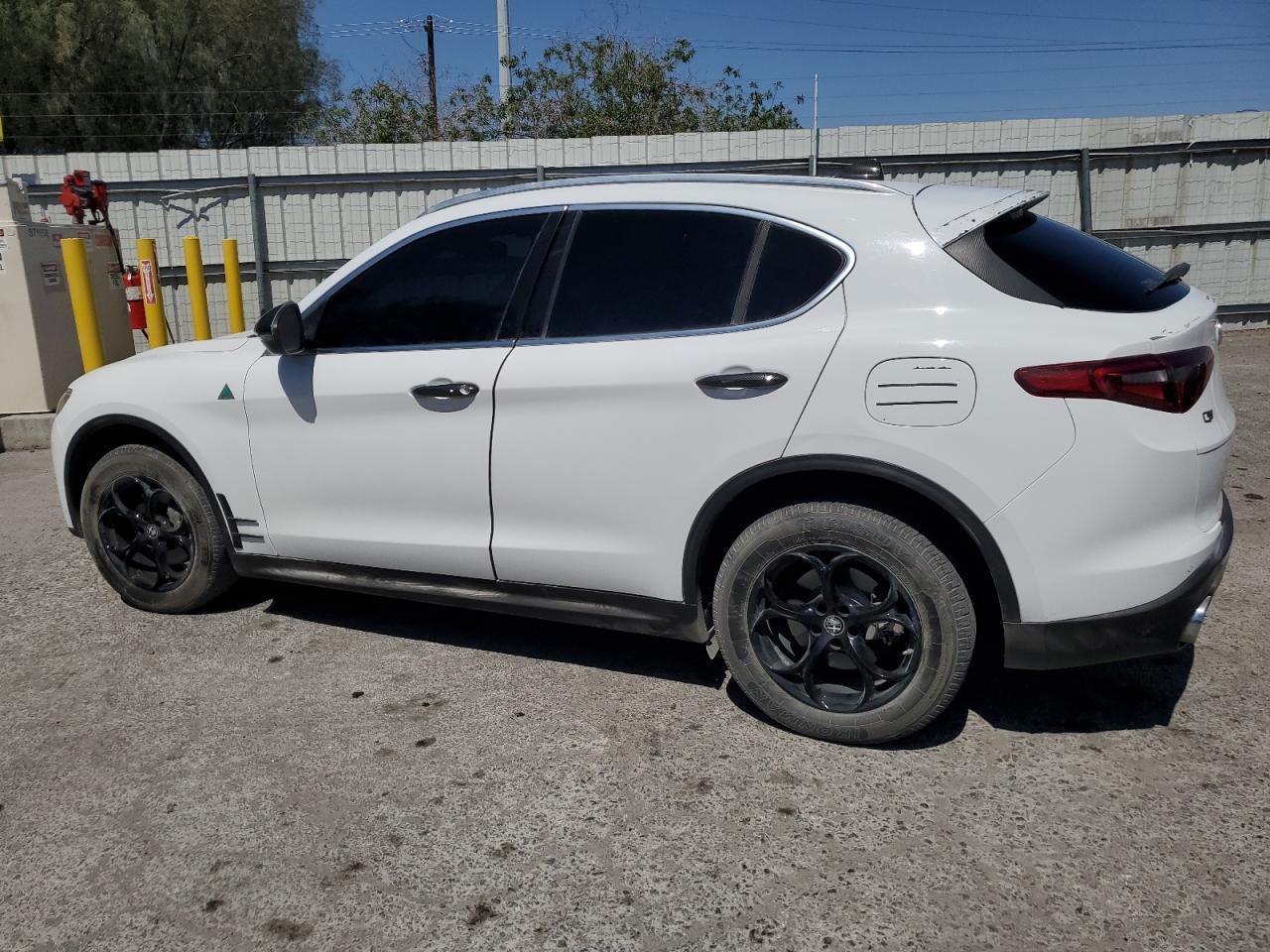2020 Alfa Romeo Stelvio - Image 2