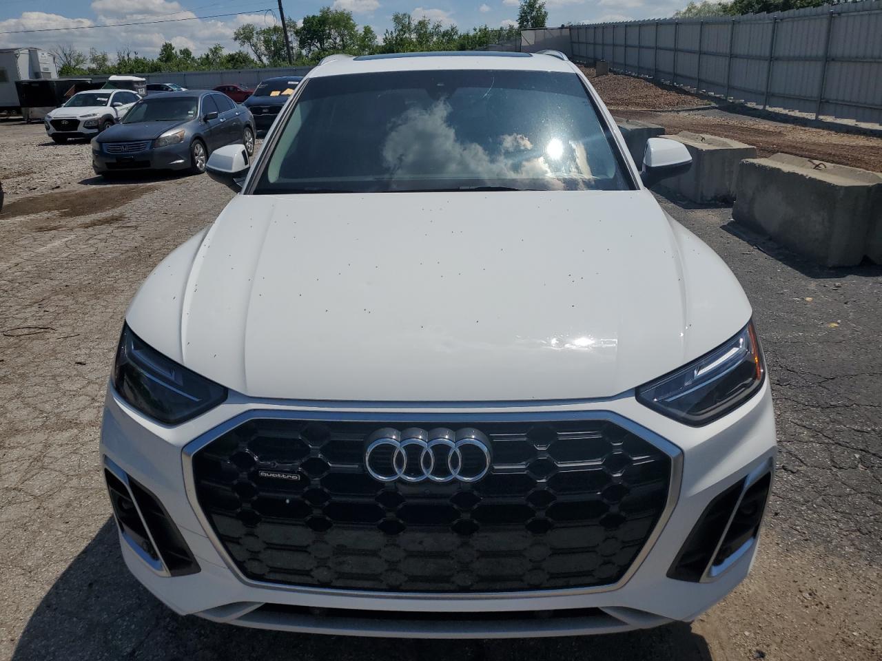 2023 Audi Q5 Premium Plus 45 - Image 5