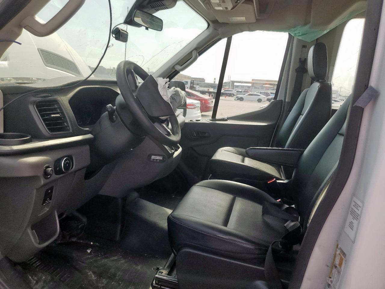 2022 Ford Transit T-350 - Image 7
