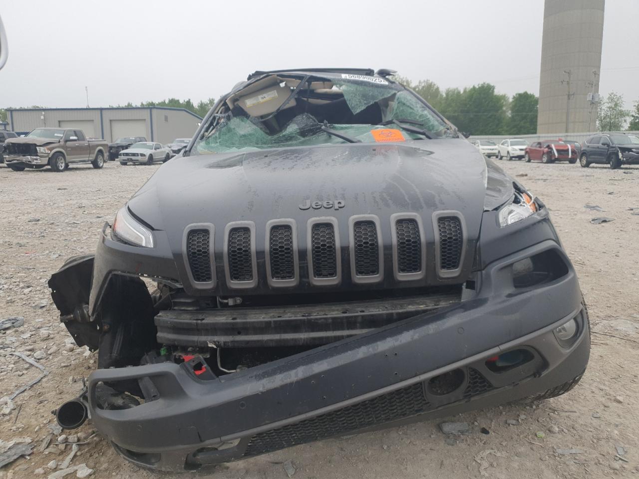 2016 Jeep Cherokee Trailhawk - Image 5