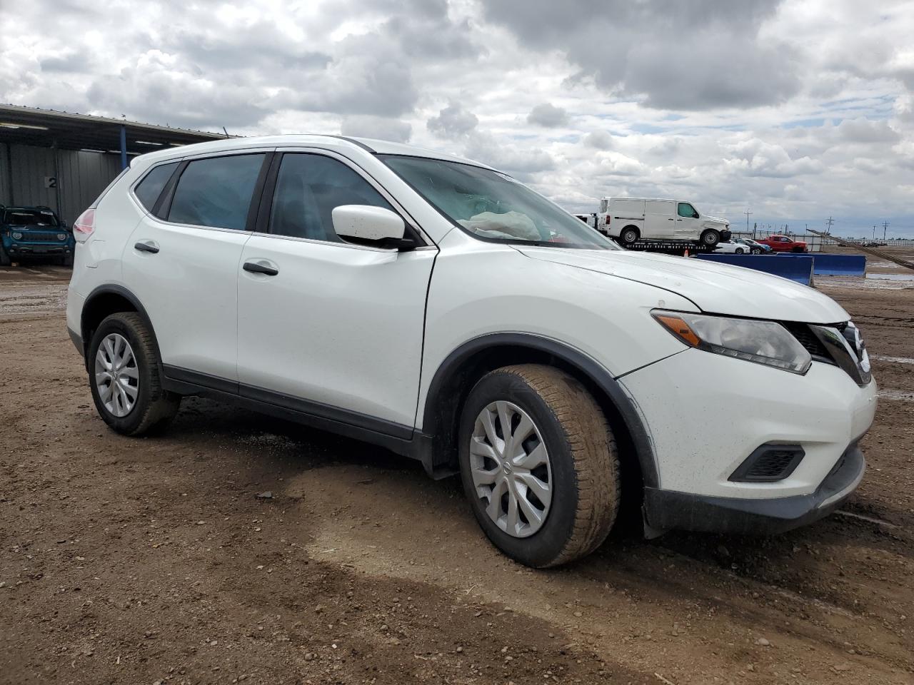 2016 Nissan Rogue S - Image 4