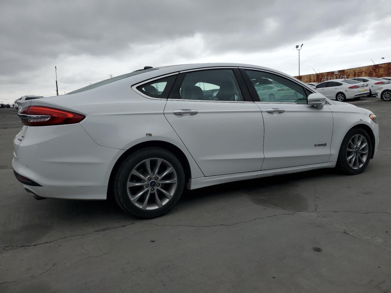 2017 Ford Fusion Se Hybrid - Фото 3