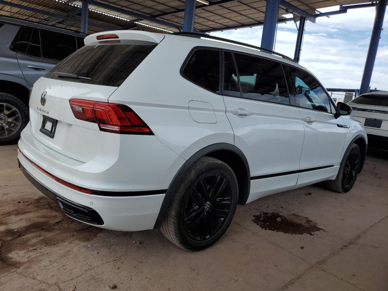 2022 Volkswagen Tiguan Se R-Line Black - Фото 3