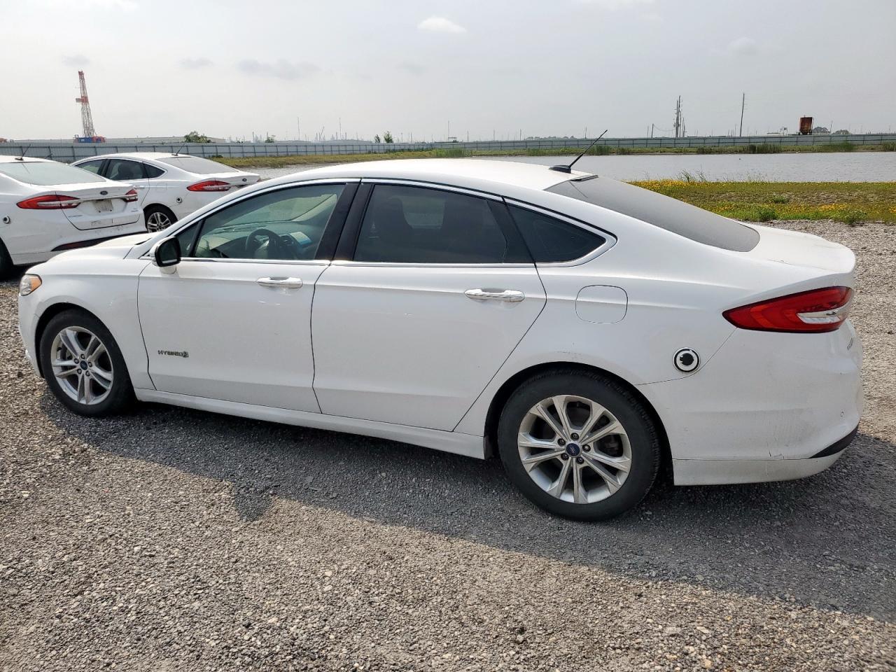 2018 Ford Fusion Se Hybrid - Фото 2
