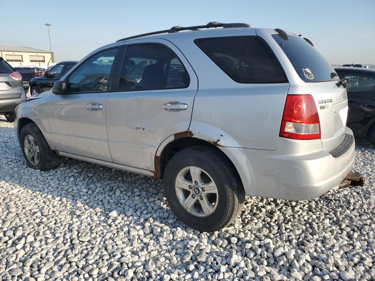 2004 Kia Sorento Lx - Фото 2