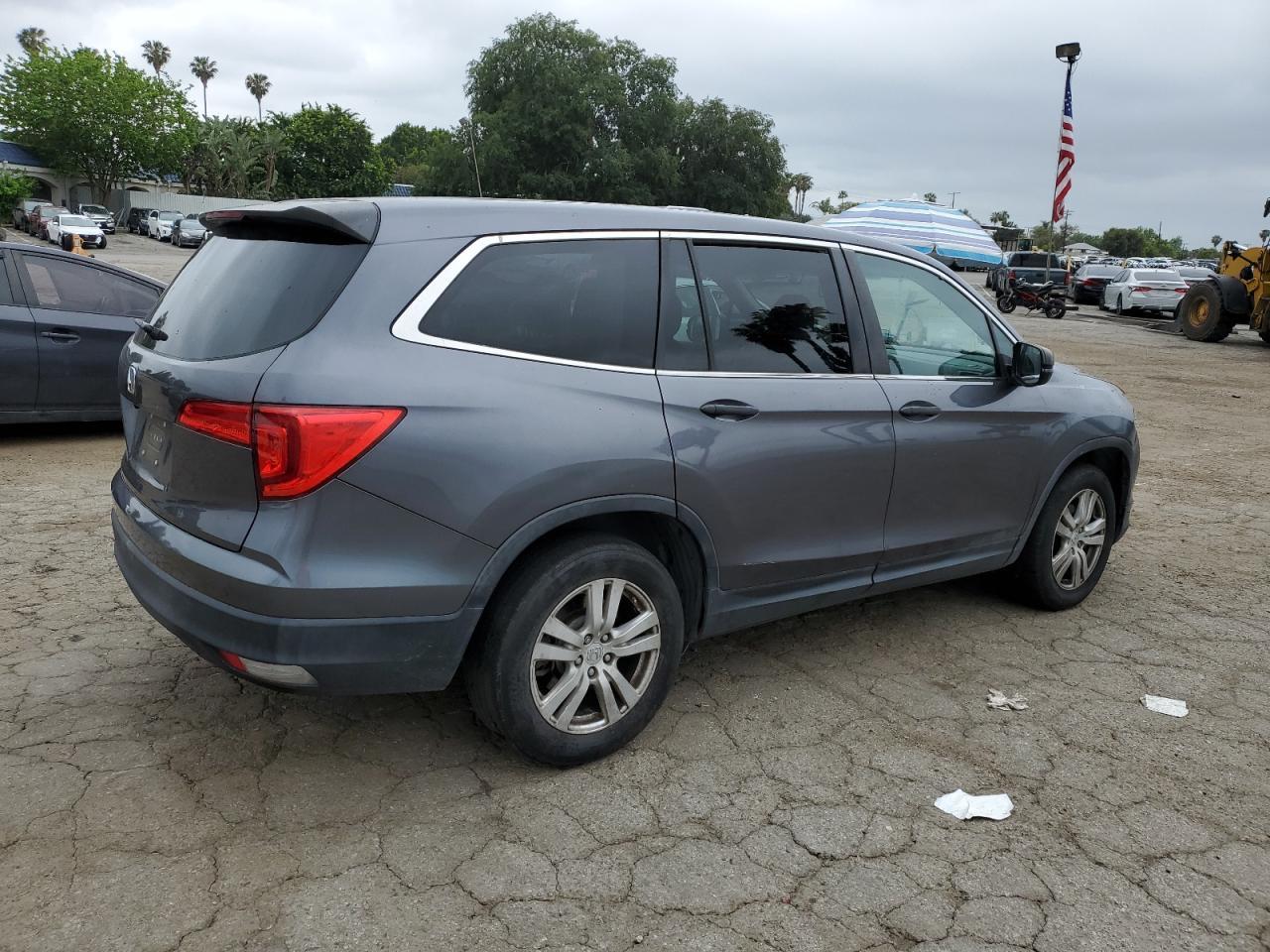 2016 Honda Pilot Lx - Image 3