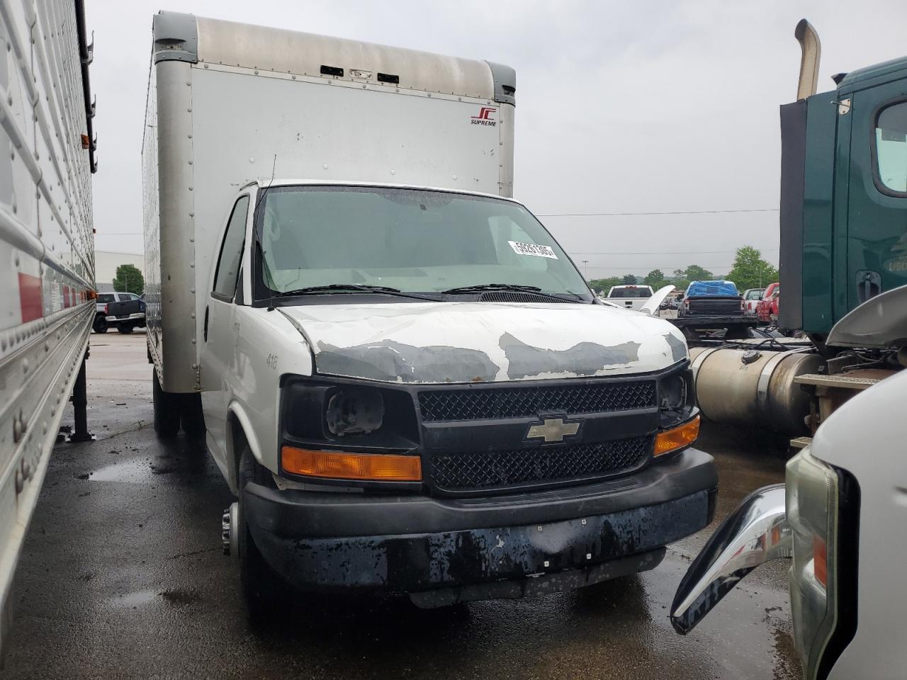 2013 Chevrolet Express G3500 - Image 4