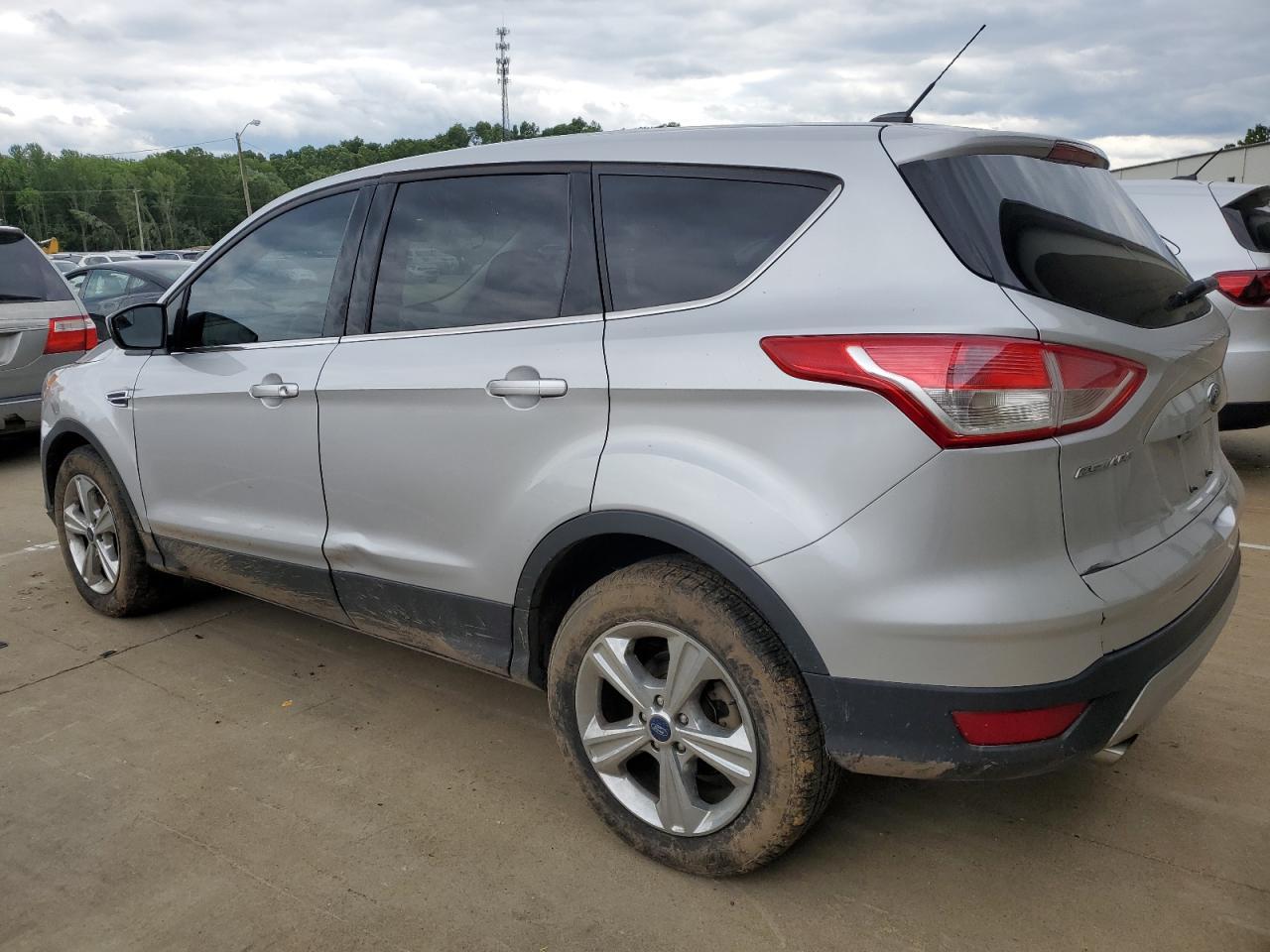 2016 Ford Escape Se - Фото 2