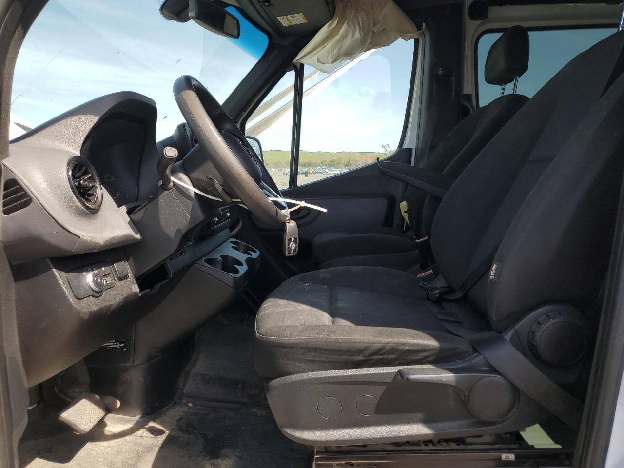2021 Mercedes-Benz Sprinter 2500 - Image 7