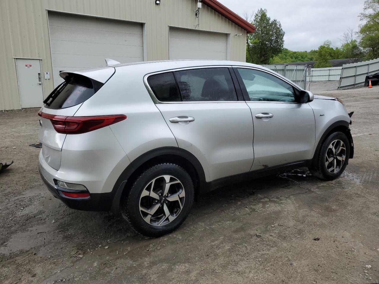 2022 Kia Sportage Lx - Image 3