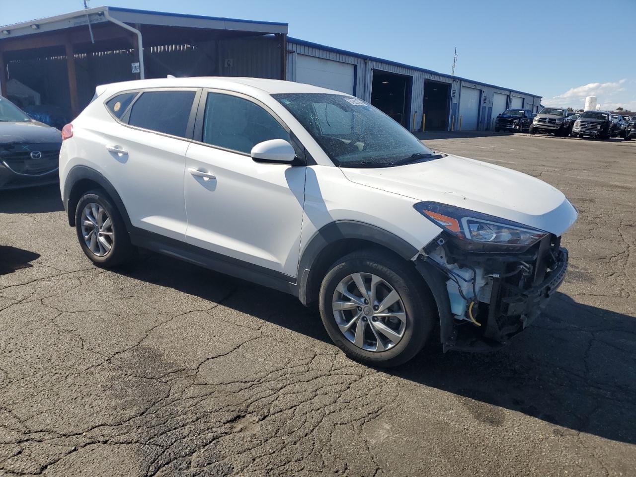 2021 Hyundai Tucson Se - Фото 4