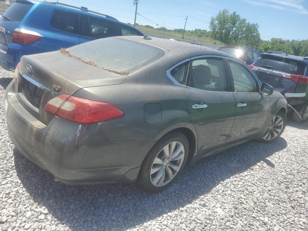 2011 Infiniti M37 - Image 3