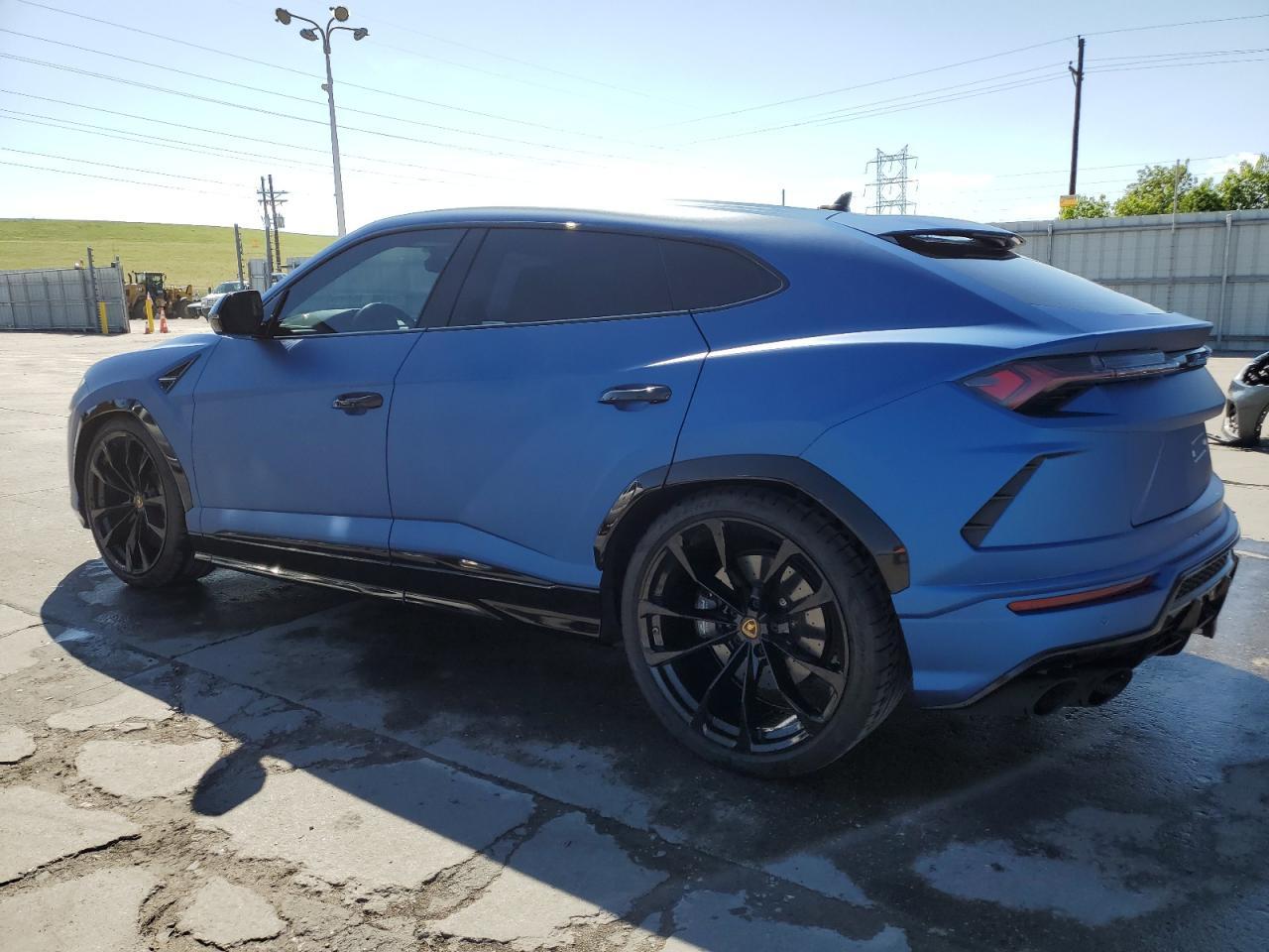 2020 Lamborghini Urus - Image 2