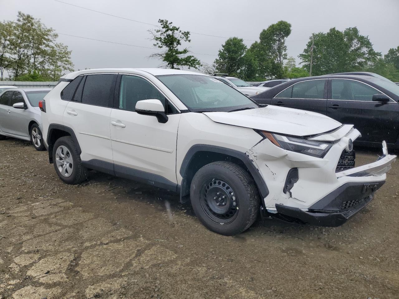 2024 Toyota Rav4 Le - Image 4