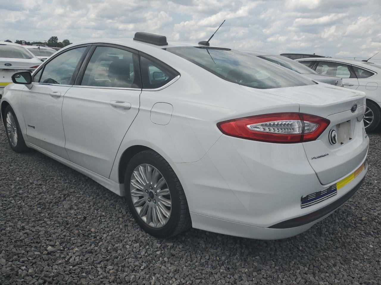 2015 Ford Fusion Se Hybrid - Фото 2