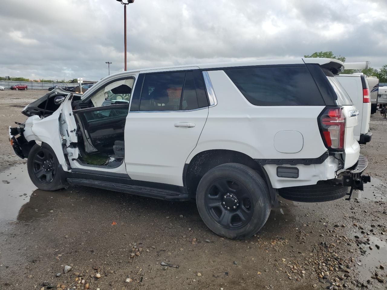 2021 Chevrolet Tahoe K1500 - Фото 2