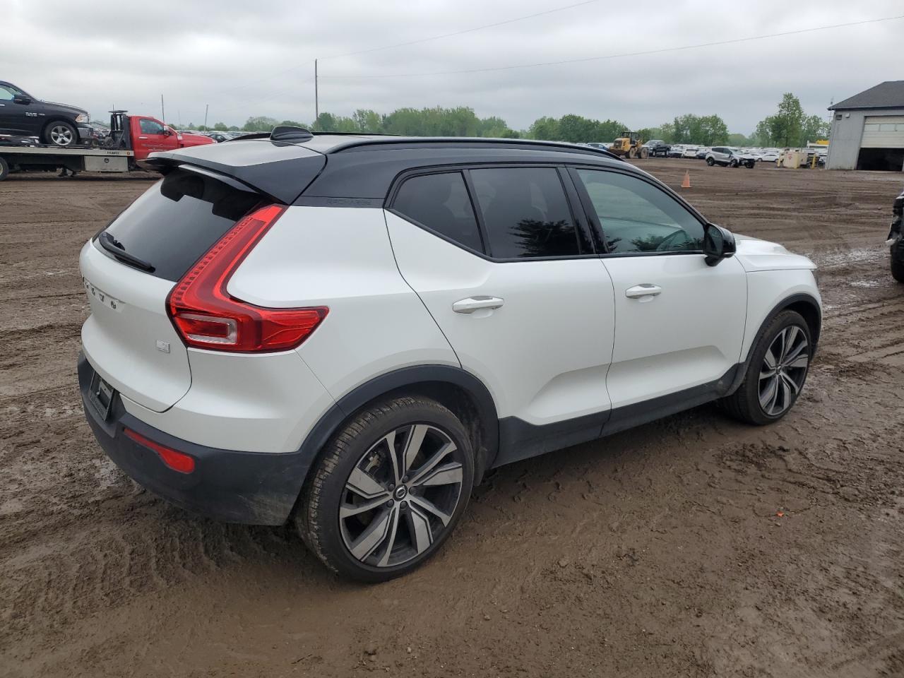 2021 Volvo Xc40 Recharge - Image 3