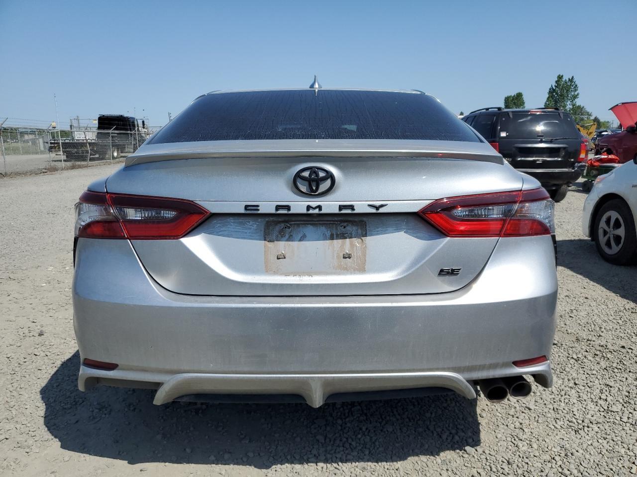 2021 Toyota Camry Se - Фото 6