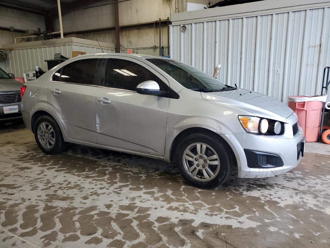 2015 Chevrolet Sonic Lt - Image 4
