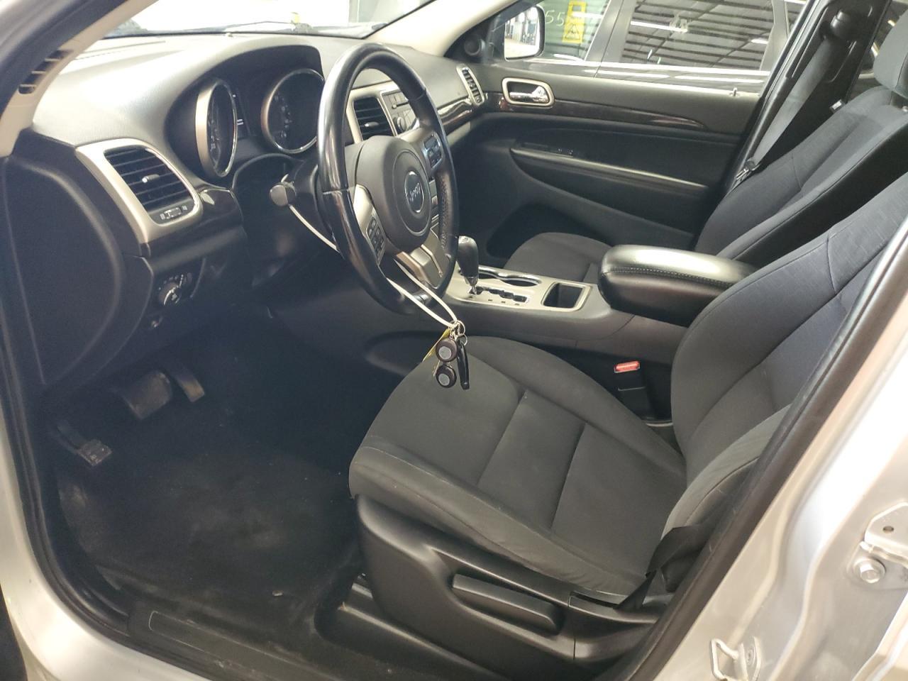 2012 Jeep Grand Cherokee Laredo - Image 7