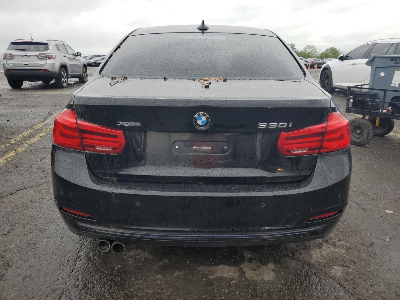 2017 BMW 330 Xi - Фото 6
