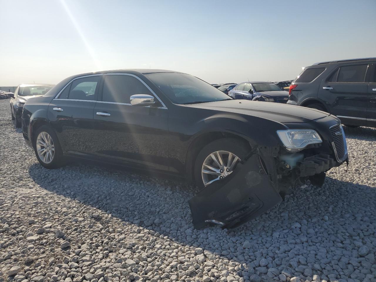 2016 Chrysler 300C - Фото 4