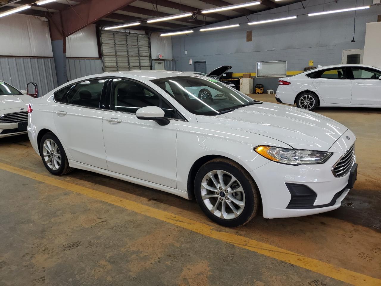 2019 Ford Fusion Se - Фото 4