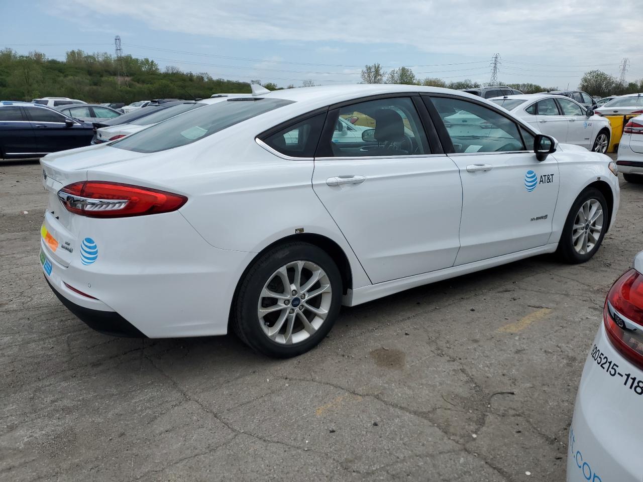 2019 Ford Fusion Se - Фото 3