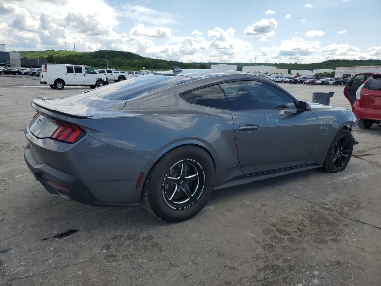 2024 Ford Mustang Gt - Фото 3