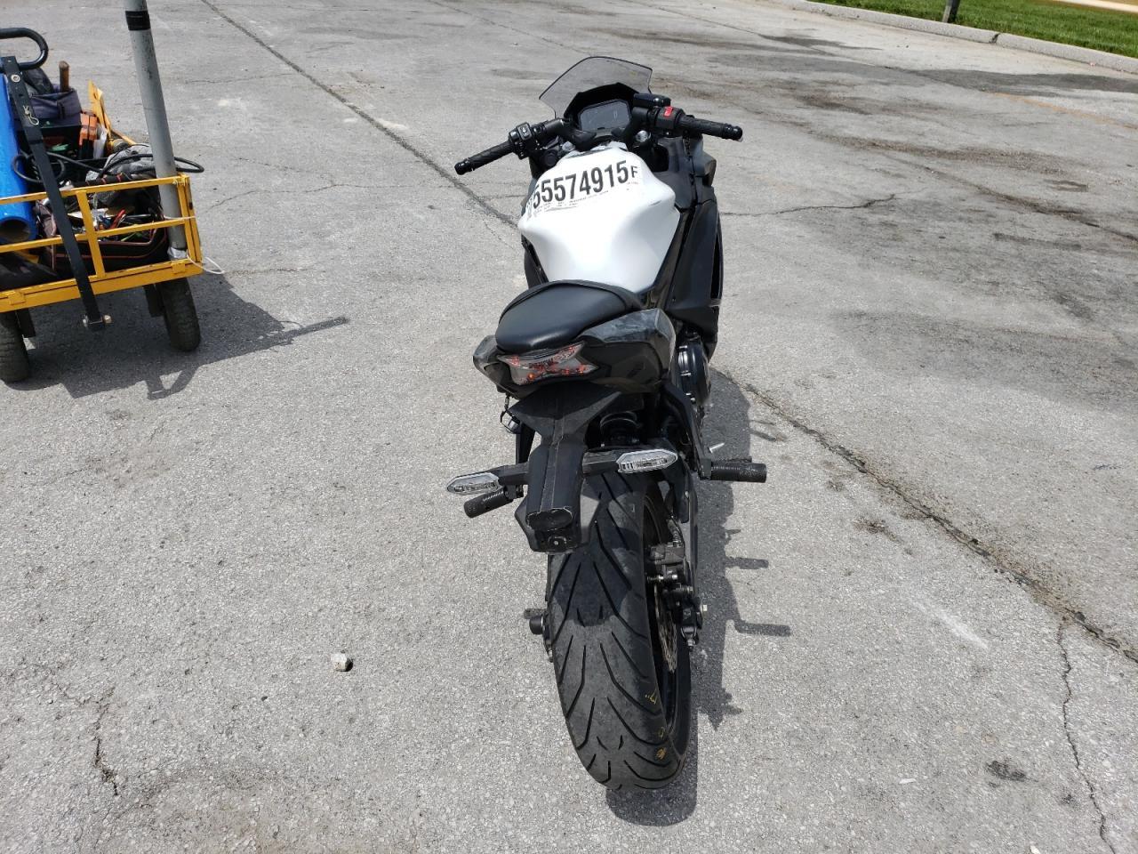 2024 Kawasaki Ex650 R - Image 4