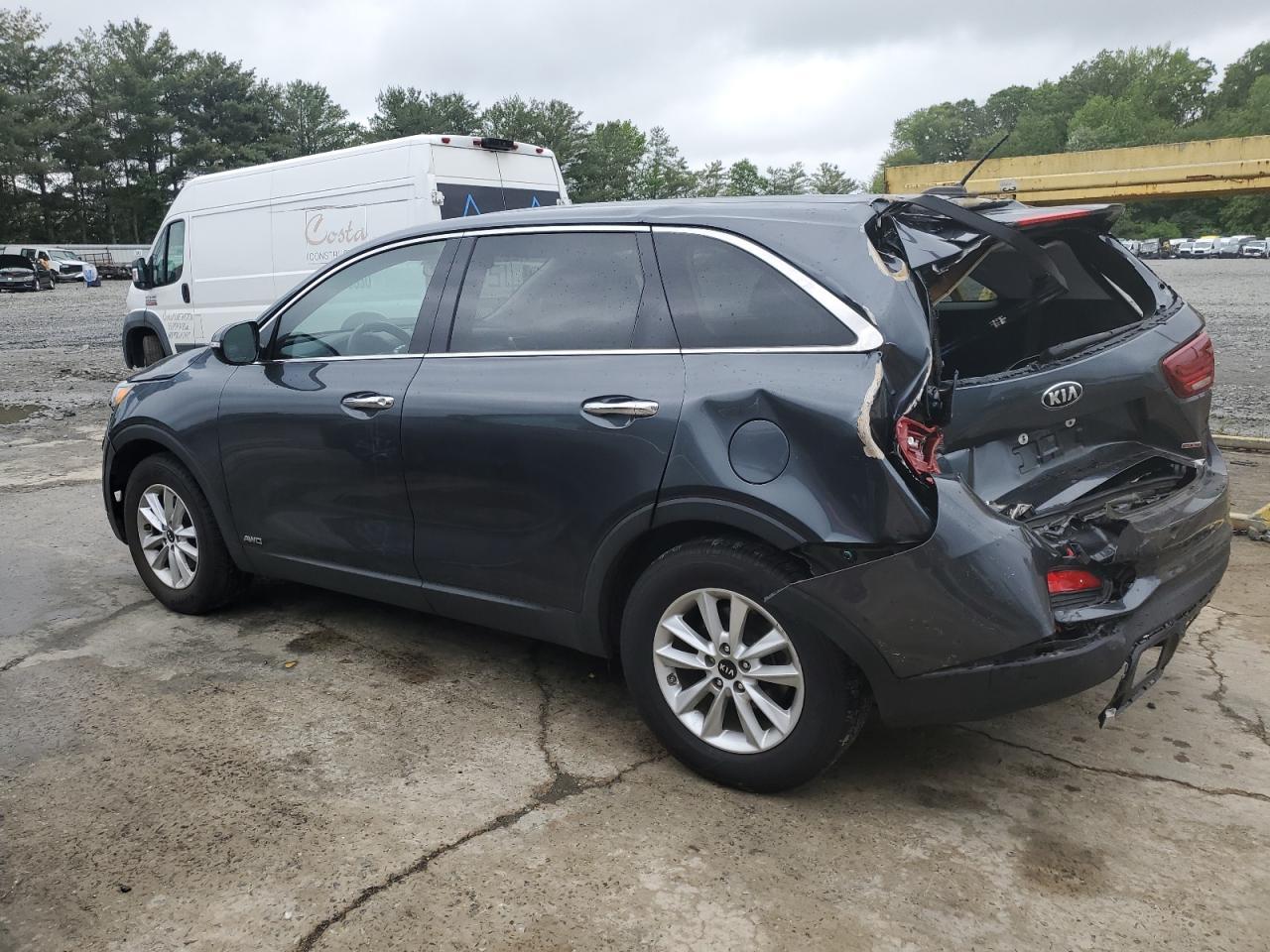 2020 Kia Sorento L - Image 2