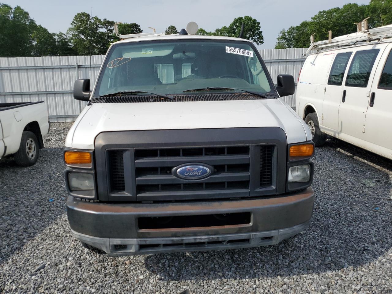 2010 Ford Econoline E250 Van - Фото 5