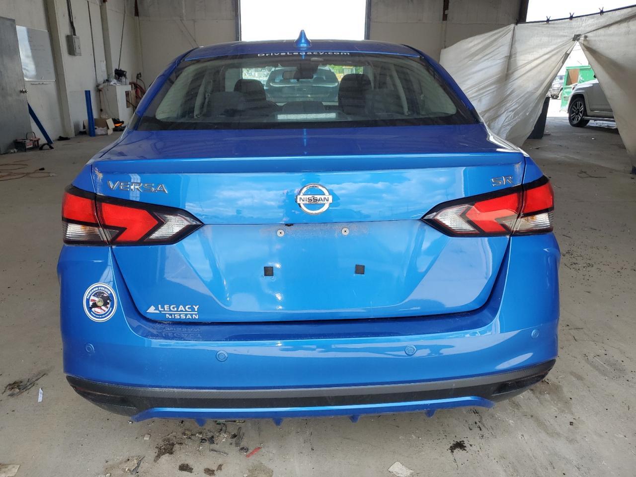 2022 Nissan Versa Sr - Image 6