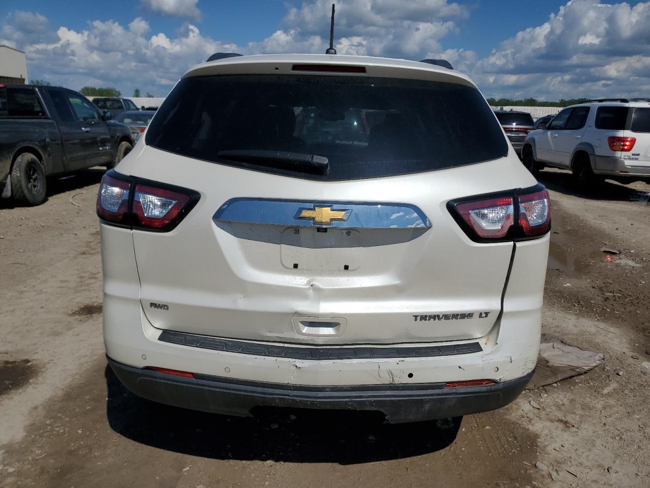 2013 Chevrolet Traverse Lt - Image 6
