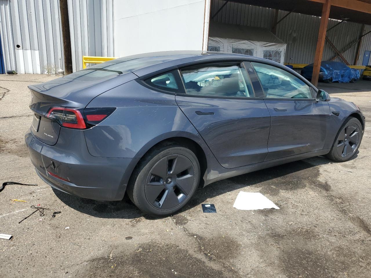 2023 Tesla Model 3 - Image 3