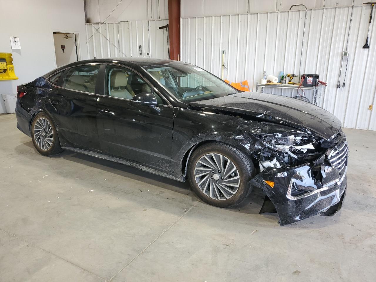 2020 Hyundai Sonata Hybrid - Image 4