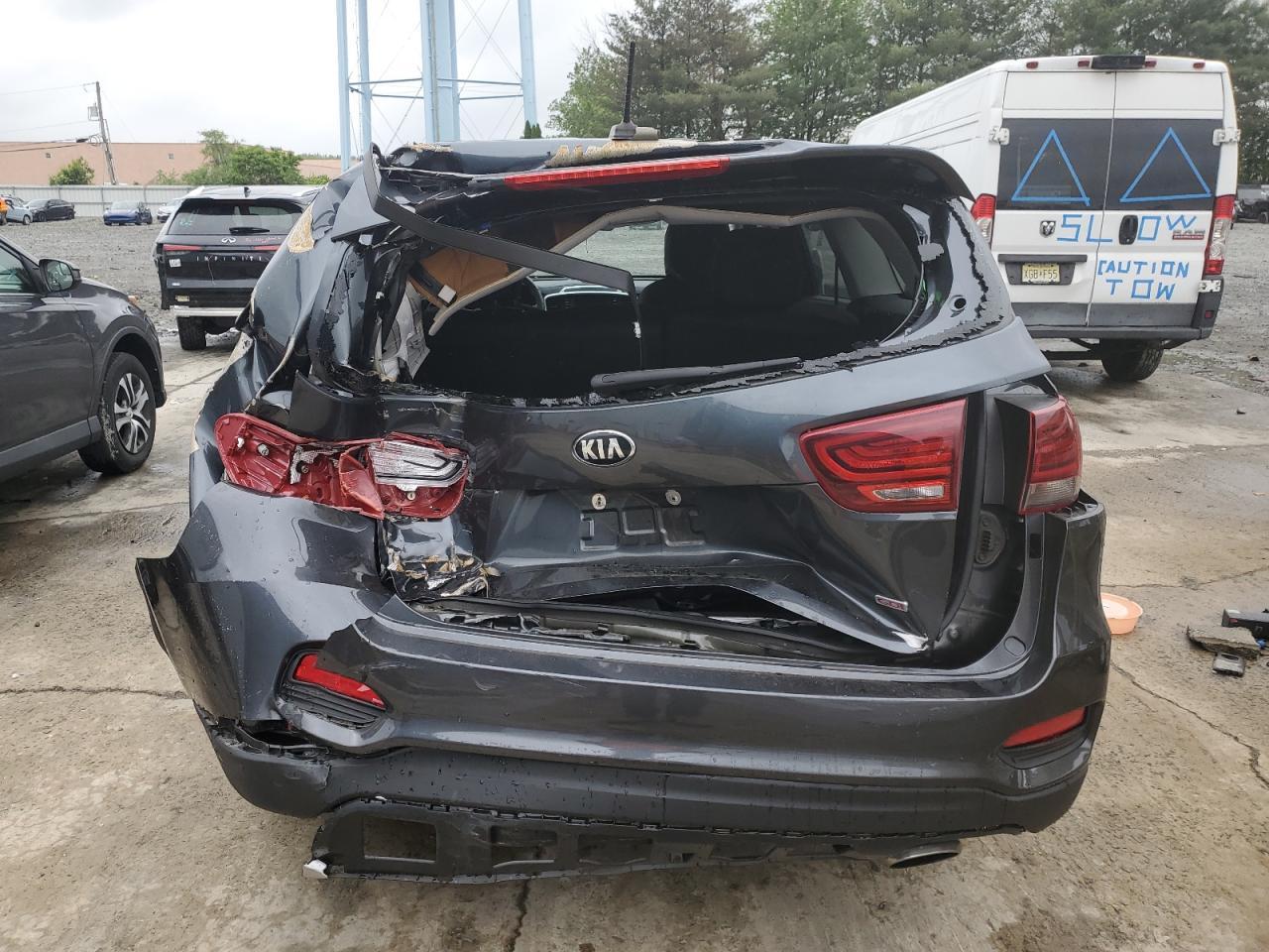 2020 Kia Sorento L - Image 6